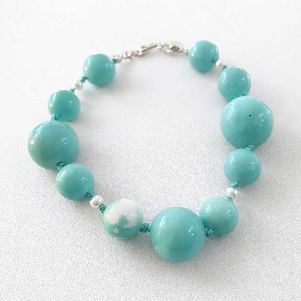 AMAZONITE JADE beaded bracelet with secure silver clasp.
